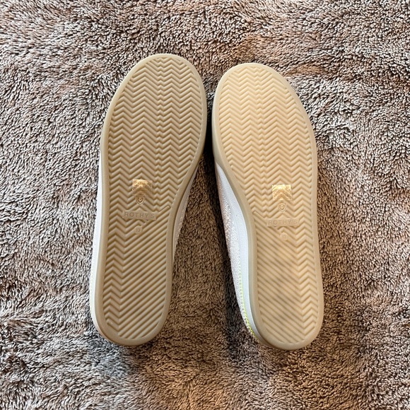 NWT! Retired Rothy’s lace up sneakers - size 13 - Picture 2 of 4